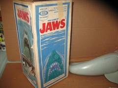 Vintage 1975 Ideal THE GAME OF JAWS Shark Missing Fin w/ Box