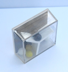 Vintage 1974 Reiss Games Puzzle Self Contained Marble Dexterity Game 1970s