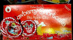 Strawberry Shortcake 2 Games Big Apple City/StrawberryLand /5 Cloth ornies flat