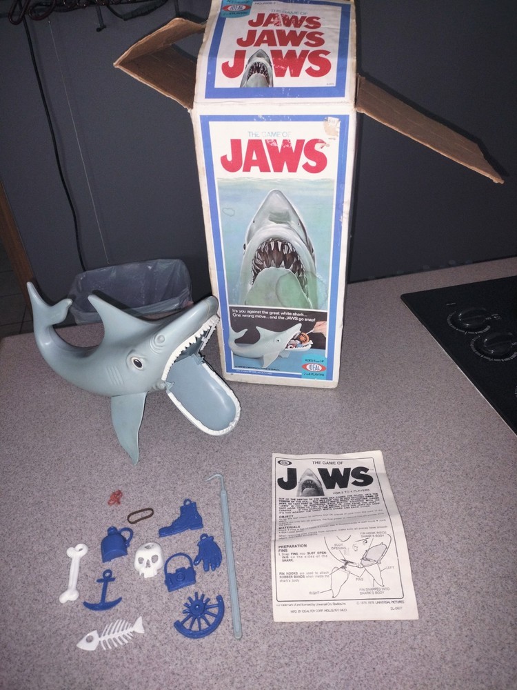 Ideal The Game of Jaws Shark Board Game 1975 All Original box & pieces