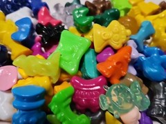 Lot of 100 Random Gogos Crazy Bones ALL gogo’s Lots Of Variety. Lot 4.9.5