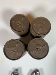 Pirates of the Caribbean Pirates Dice: A Game of High Seas Deception – Complete