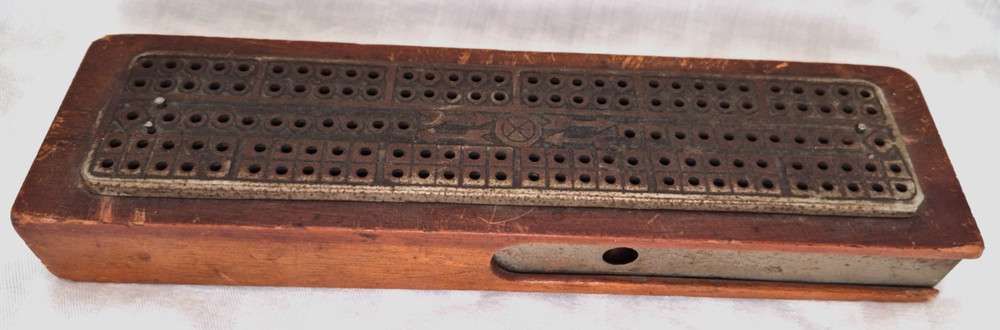 VTG Cribbage Board Metal & Wood C.W. Lecount?