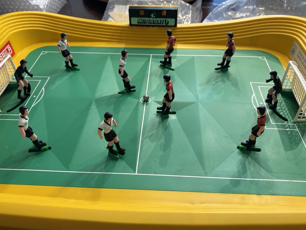 Superpila Mundialito Vintage Soccer Board Game Manual Control Tabletop