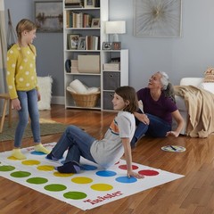 TWISTER CLASSIC PARTY GAME Active Indoor Outdoor Group Colorful Mat Challenges