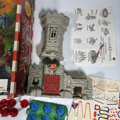 Vintage Weapons & Warriors Castle Siege Game 1996 Pressman #9705 Near Complete