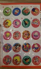 Looney Tunes TAZOS Album-Complete Set (Plus 22 extra included)50/50 WALKERS 1996