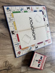 monopoly board game the classic edition USA Vintage Classic Parker Brothers