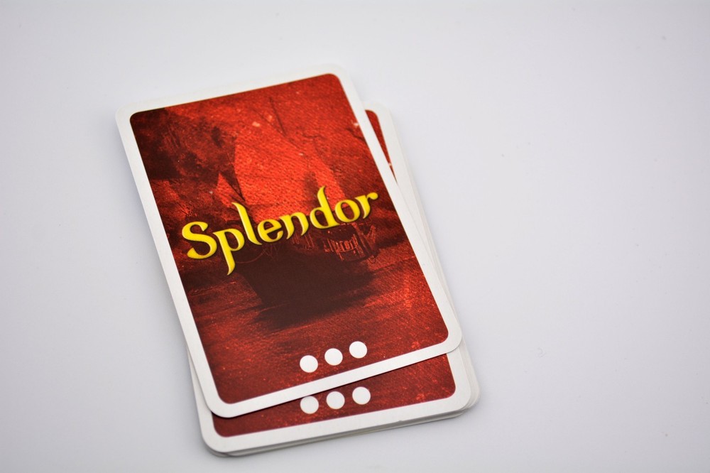 Splendor board game replacement part pieces – qty 10 red level 3 cards
