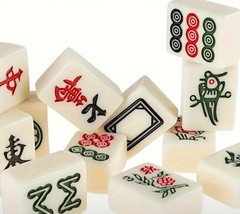 NEW Compact Mahjong Set – Perfect for Travel! – Portable & Lightweight