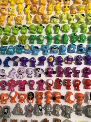 Gogo’s Crazy Bones Huge Mixed Lot of 275+ Figures, Tin, & Stickers