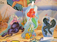 1992 Milton Bradley Disney’s The little Mermaid 3-D Board Game Complete