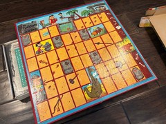 RARE VINTAGE! 1961 Transogram “The FLINTSTONES” Stone Age Board Game