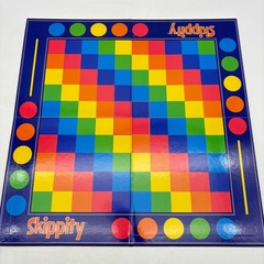Skippity Game COMPLETE MindWare 2010 Checkers Draughts Multi Color