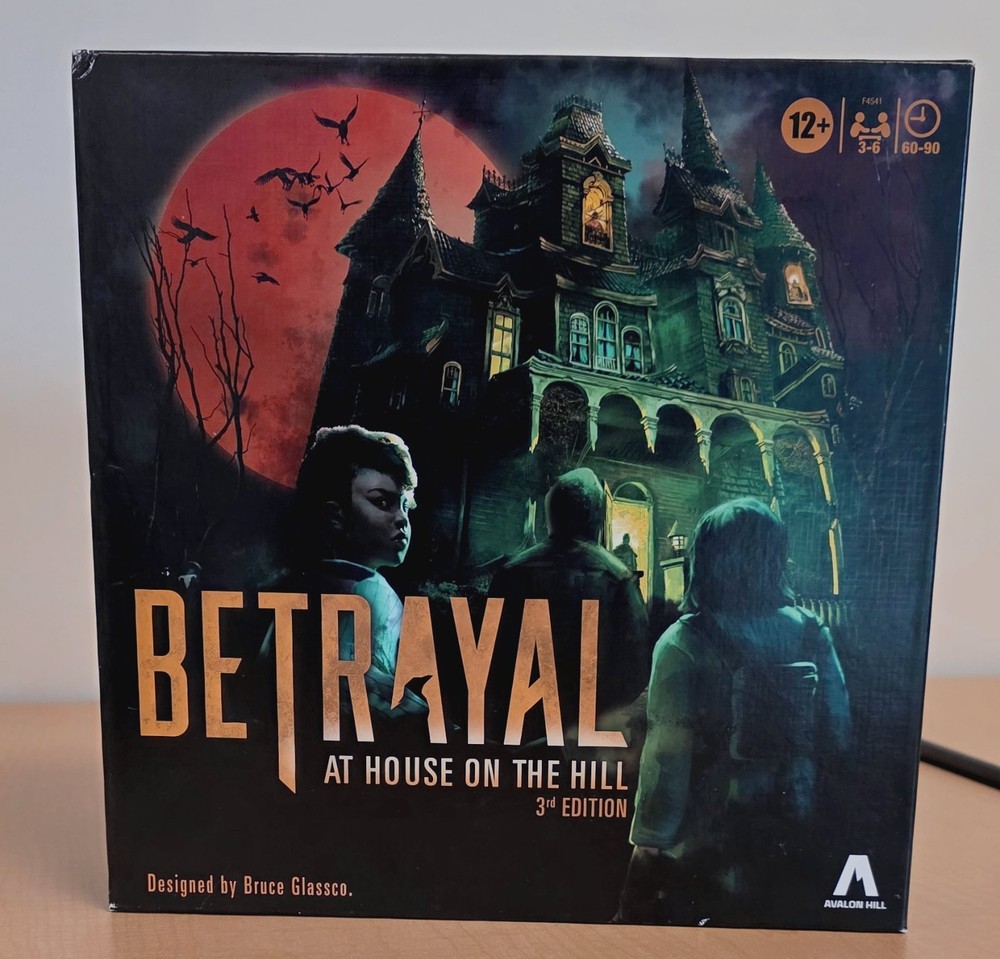 Betrayal at The House on The Hill 3rd Edition Avalon Hill Hasbro board Game 2022