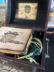 Dread Pirate Game Wood Treasure Chest Metal Coins 100% 2nd Ed 2005 Complete