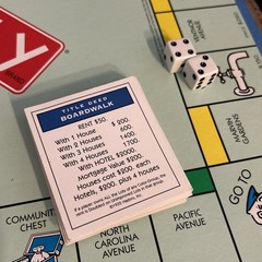Monopoly Classic Edition 2004 Board Game Original Parker Brothers 99% Complete