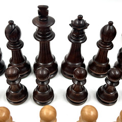 House of Chess Grand Master Staunton Set 3-3/4″ King 2 Queens Acacia Boxwood