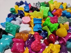 Lot of 100 Random Gogos Crazy Bones ALL gogo’s Lots Of Variety. Lot 4.9.5