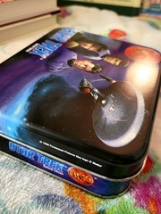 STAR TREK UNO 1999 Special Edition w/ Collectible Tin * Family Card Game