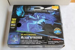 INDEPENDENCE DAY I.D. 4 ALIEN ATTACKER