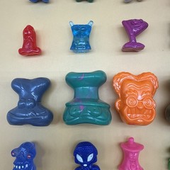 Vintage 1996 Gogo’s Crazy Bones Metal Lunchbox With Bones & Stickers Aliens