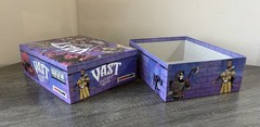 Vast Mysterious Manor Board Game Leder EUC Asymmetric 100% COMPLETE & UNPUNCHED