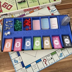 1992 Monopoly Board Game Parker Brothers New Zealand COMPLETE
