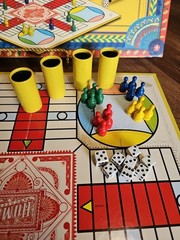2007 Parcheesi Royal Edition Game Family Fun Winning Moves Game Hasbro 2-4 Playe