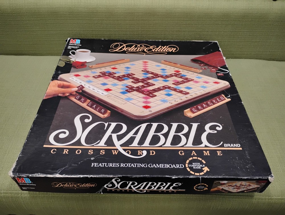 1989 Scrabble Deluxe Edition 100% COMPLETE Rotating Turntable Board Game