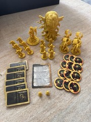 Cthulhu Wars Board Game First Edition Core Set – Complete, Open, Damaged Insert