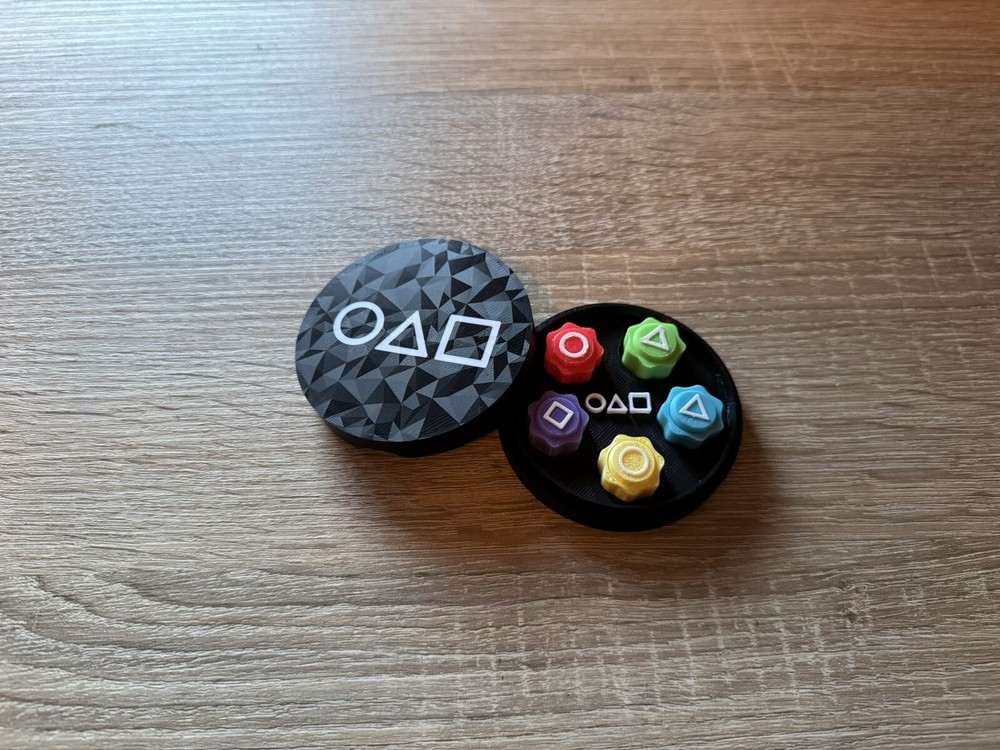 3D Printed Gonggi (Gong-gi) Korean Jacks – Case Included