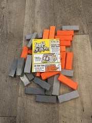 Hasbro Jenga Quake 2013 Earthquake Shaking Vibrating Board Game NEW Open Box