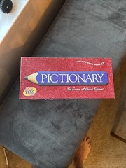 Pictionary The Game of Quick Draw Hasbro 2000 NIB Get Together Games-Mint cond.