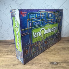 Game of Knowledge by University Games Family Trivia Ages 10+ Educational NEW