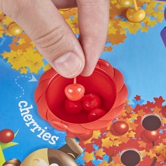 Hasbro Gaming Hi Ho Cherry-O Board Game for 2 to 4 10.75″ x 3″, Multicolor