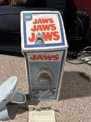 Jaws Movie COMPLETE Game Shark vintage 1975 Ideal w Box ALL Pieces w Hook Manual