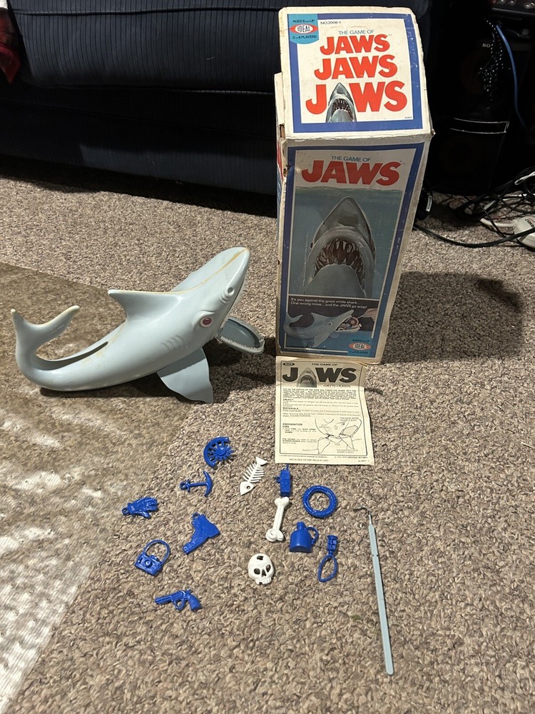 Jaws Movie COMPLETE Game Shark vintage 1975 Ideal w Box ALL Pieces w Hook Manual