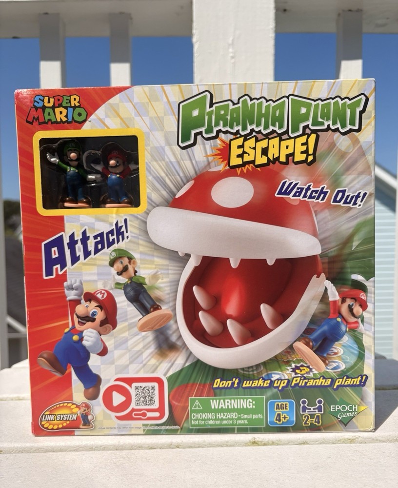 Super Mario Piranha Plant Escape Board Game NEW Sealed Nintendo 2-4 Players