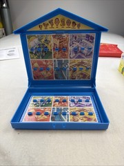 Guess Where COMPLETE Milton Bradley 2004 Who Rooms Pets People Tabs