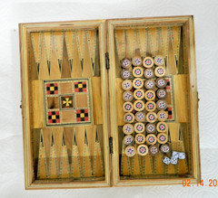 Compact folding travel size, Fine wood Chess / Backgammon Set