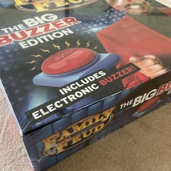 NEW SEALED Family Feud The Big Buzzer Edition Board Game Electronic Buzzer