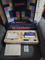 Vintage 1993 Milton Bradley Pictionary Board Game 90s – Great Condition COMPLETE