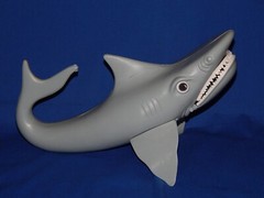 Ideal Jaws Game Shark Eyes