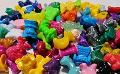 Lot of 100 Random Gogos Crazy Bones ALL gogo’s Lots Of Variety. Lot 4.9.5