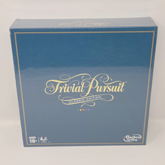 Trivial Pursuit Classic Edition Board Game Hasbro C1940 New Sealed 2400 Qs