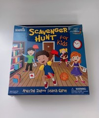 Scavenger Hunt Board Game 2019 Complete Set For 6 Years And Up NIB