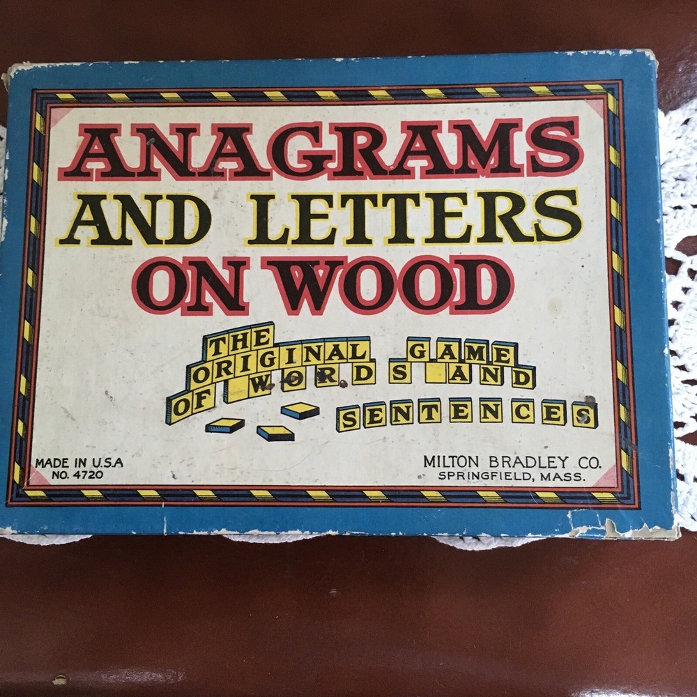 Vintage Game Anagrams And Green Letters On Wood Tiles Milton Bradley USA #4720