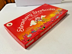 Vintage 1981 Strawberry Shortcake Big Apple City Game by Parker Bothers, NICE