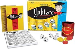 Yahtzee Classic Dice Game – Family Game Night Kids 8+ & Adults